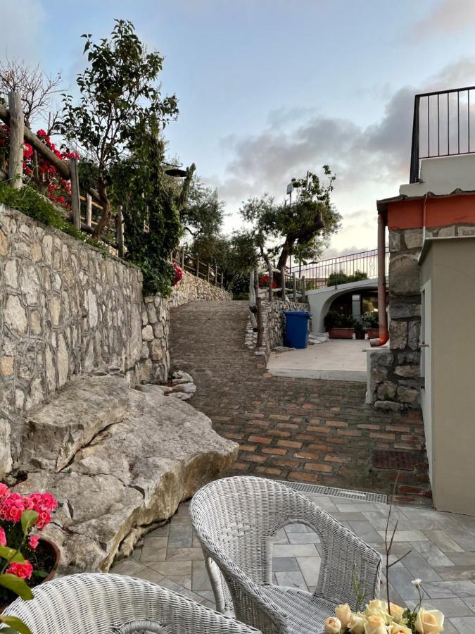 L'Antica Pigna Chateau Vico Equense Exterior photo