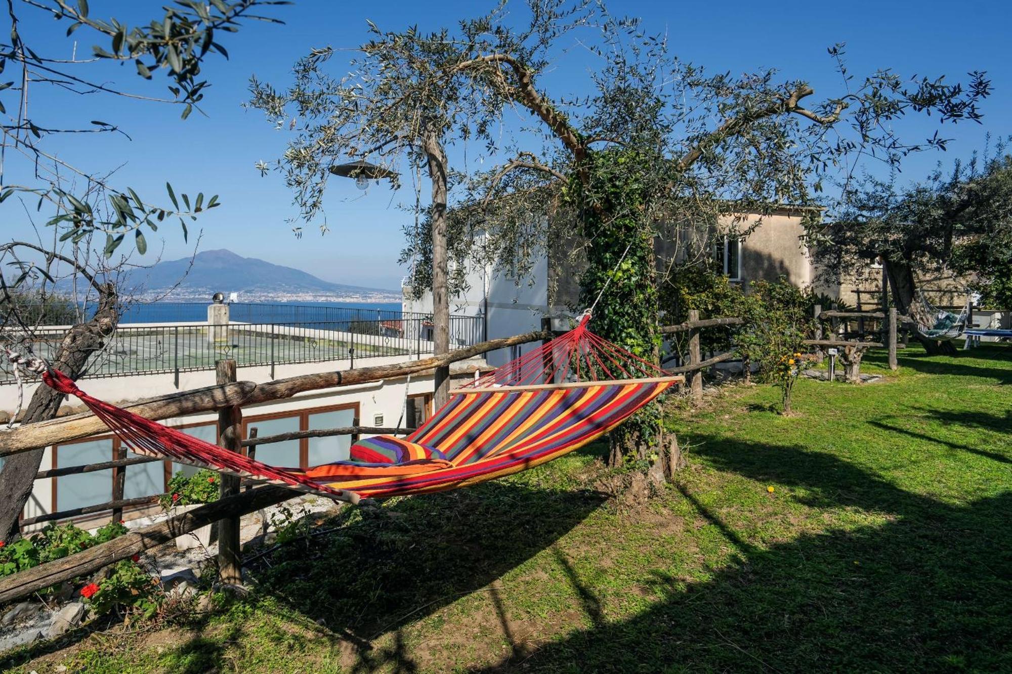 L'Antica Pigna Chateau Vico Equense Exterior photo